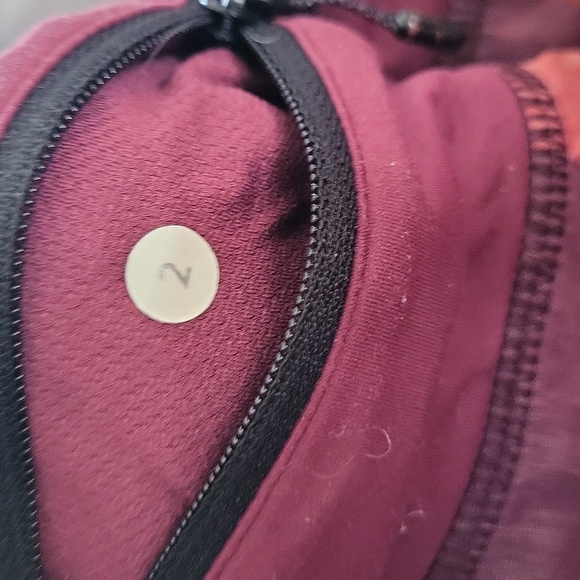 LULULEMON Yama Check Flaming Tomato Rust Berry Print Run Speed Shorts Size 2 - Picture 3 of 5